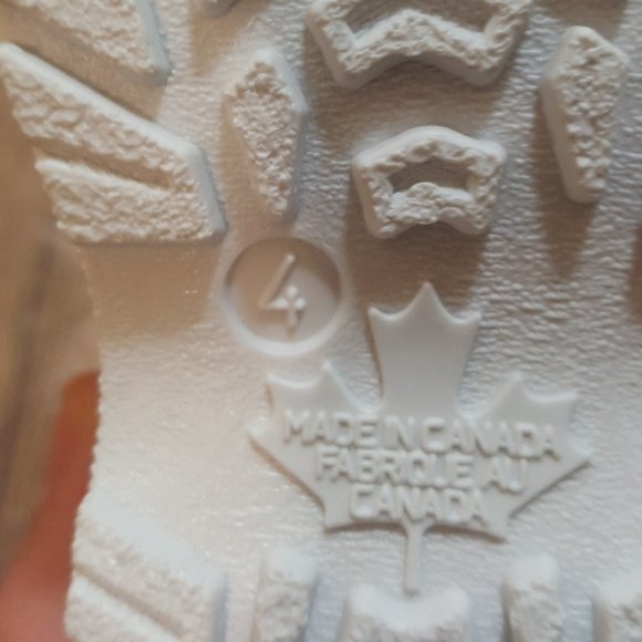 Weather Spirits Girls Snow Boots - Picture 9 of 9